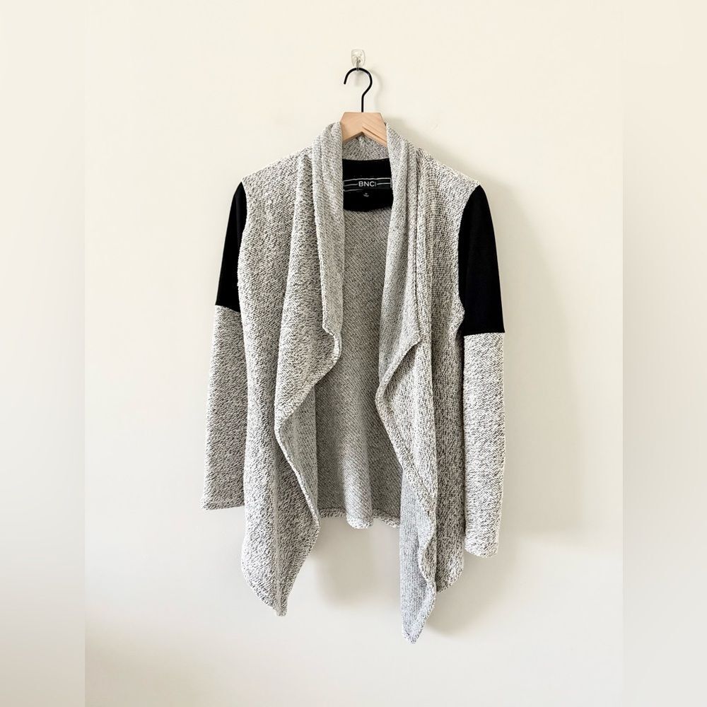 BNCI Long Sleeve Open Front Drape Cardigan in Cotton Blend Knit Black & White M